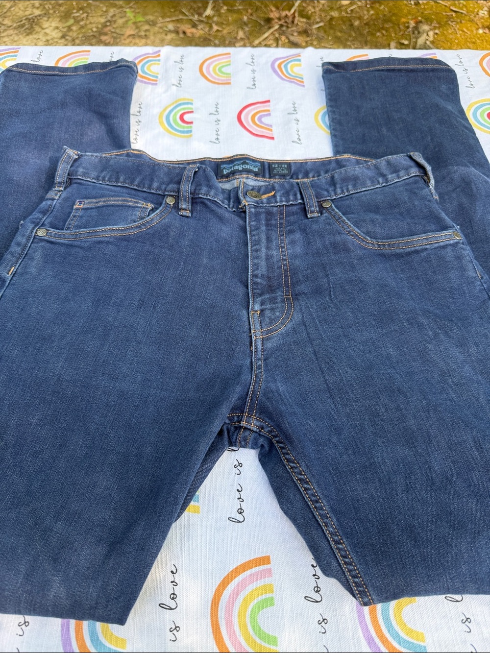 Patagonia Men's Relaxed Fit Dark Blue Jeans